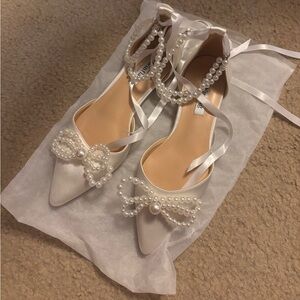 Elegant IVORY Pearl-Embellished Women's Shoes